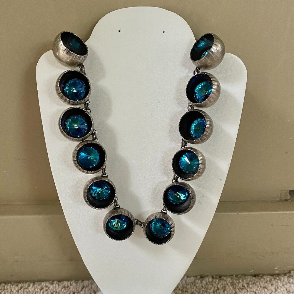 Konplott Cocoon: Statement Choker Necklace